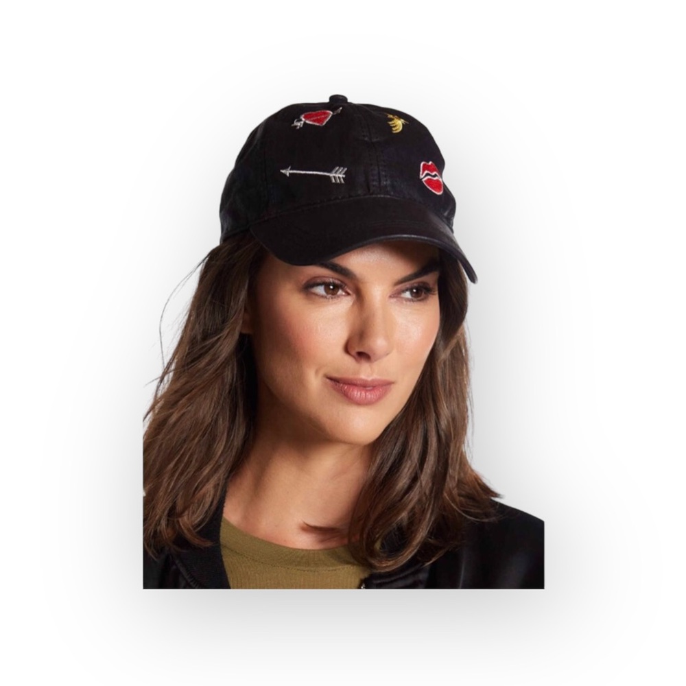 new ℓαѕт 1 ᨎ Smooches Embroidery Baseball Cap ᨎ Shiny Black Coated ᨎ Lip𝚜 Patch